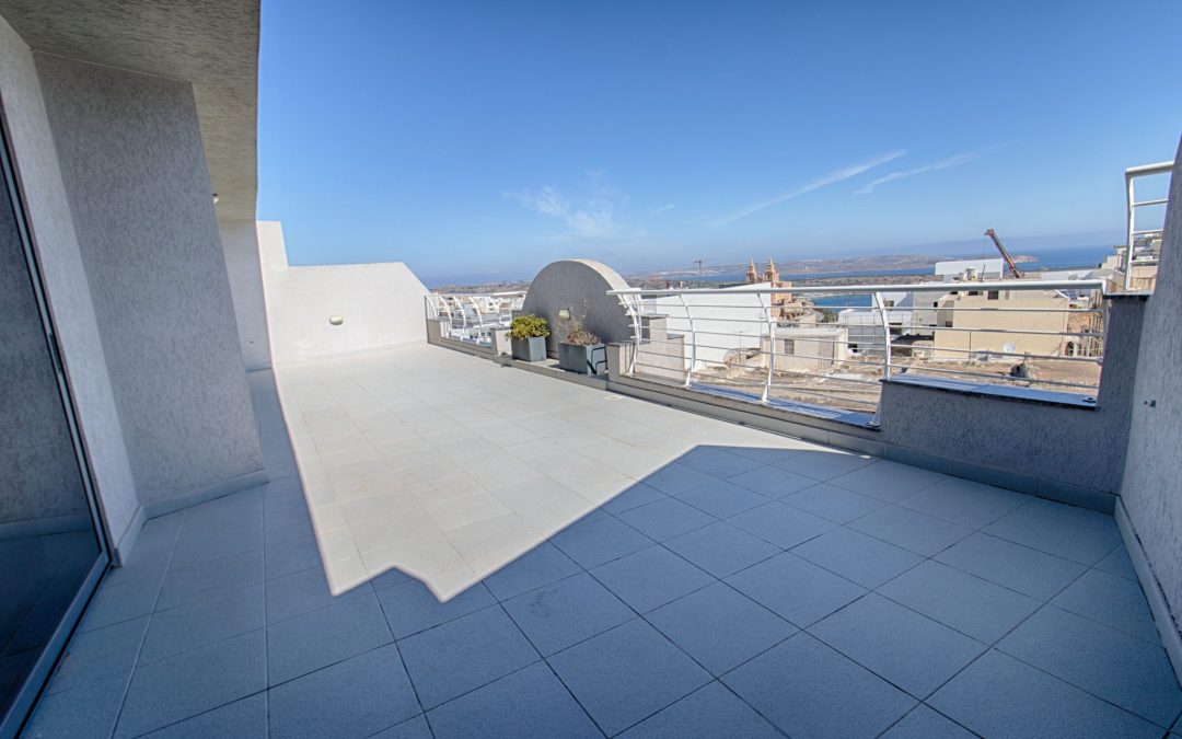 Penthouse with Large Terrace and Distant Views – € 415,000