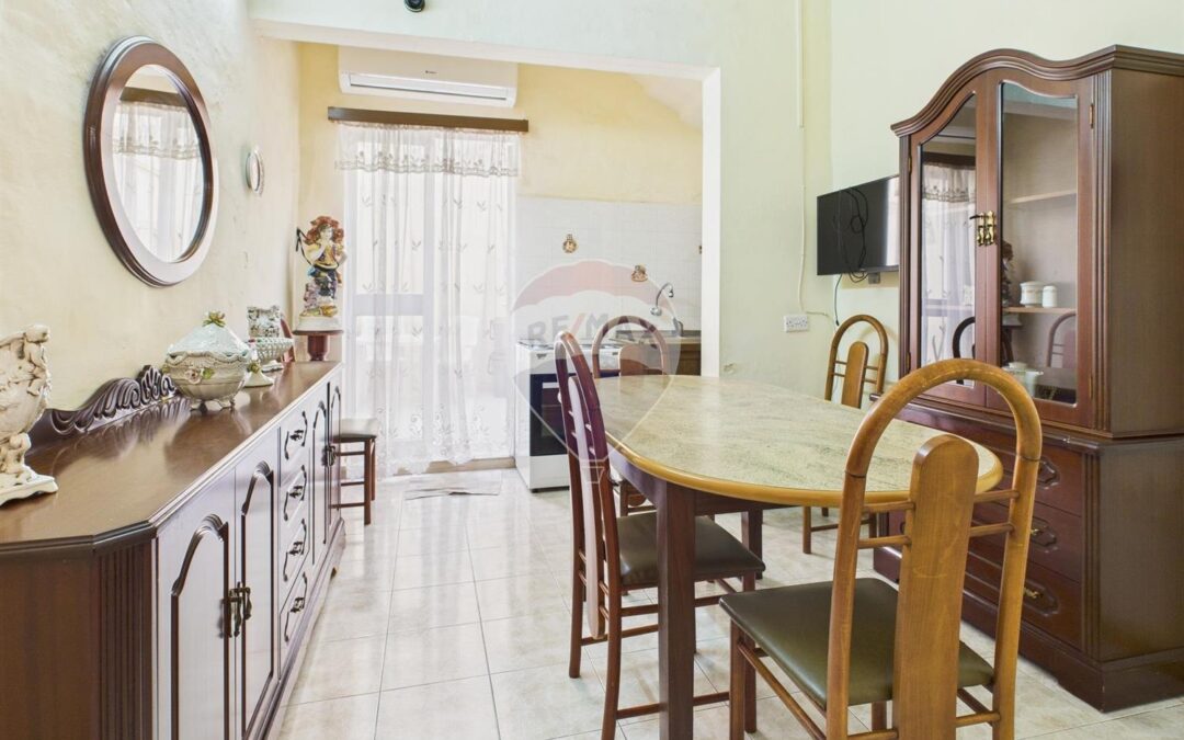 Townhouse for sale in Santa Venera
