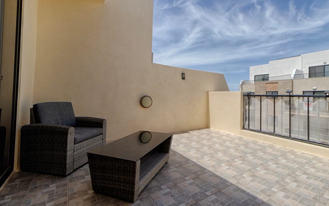 Penthouse for sale in Qawra